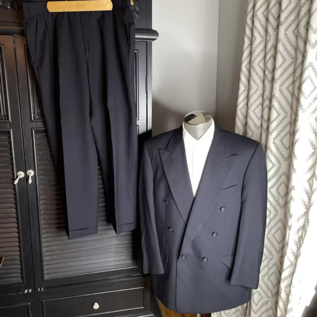 Vintage Burberry’s Men's Navy Wool Double Breasted Peak Suit 40S 36X29 $3,498