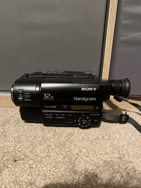 Sony Handycam Ccd-Tr411E Camcorder Video-8 Xr Video Analogue 8Mm Tape