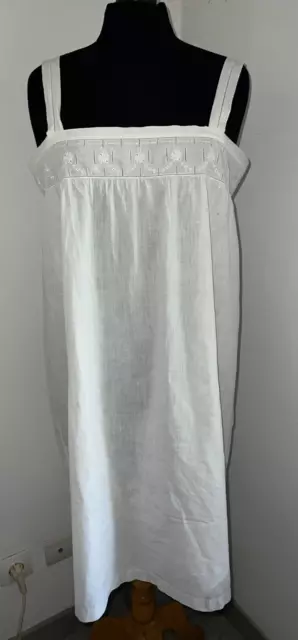 Ancienne chemise de jour / nuit en coton brodée main   époque 1900