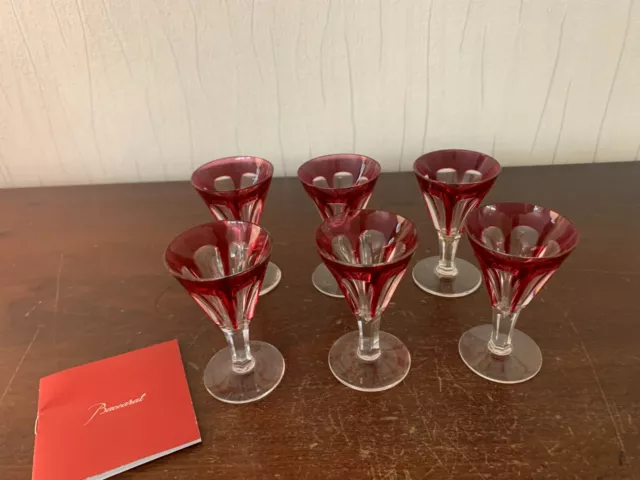 6 verres à liqueur rouge overlay en cristal de Baccarat (prix à la pièce)