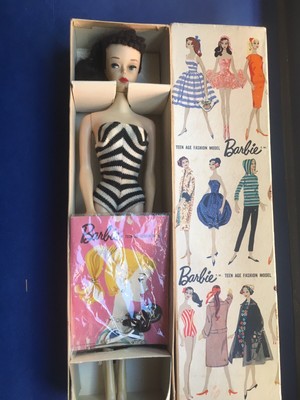 VINTAGE BARBIE PONYTAIL #3 Brunette Complete all Original accessories T