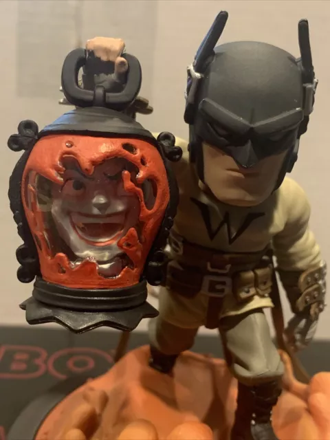 Q Fig Batman Last Knight on Earth Quantum Mechanix Elite Figure Statue Display