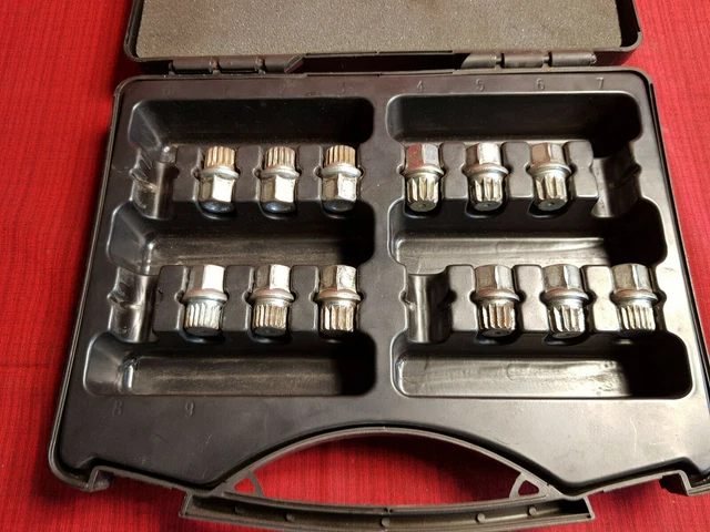 Chiave A Spina Inserto Serratura Cerchioni 21 Bordi Come OEM