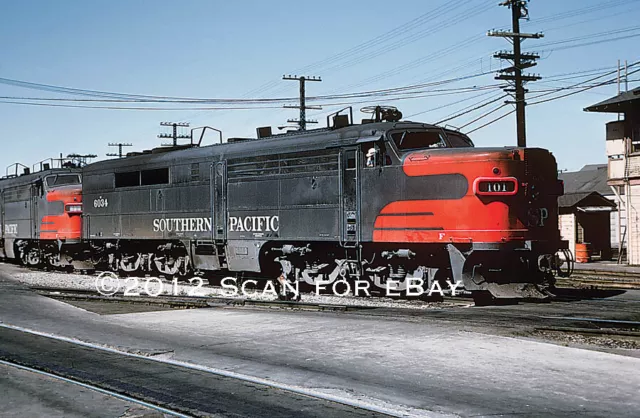 SP Southern Pacific PA-2 at Oakland  City of San Francisco Postcard - MINT!
