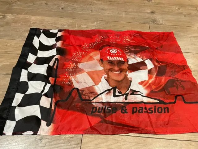 Flagge Fahne Pulse & Passion Michael Schumacher Formel 1