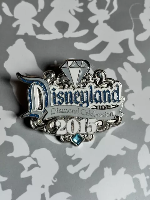 Disney Pin 110427 DLR Disneyland 60 Diamond Celebration Cast Media Interview HTF