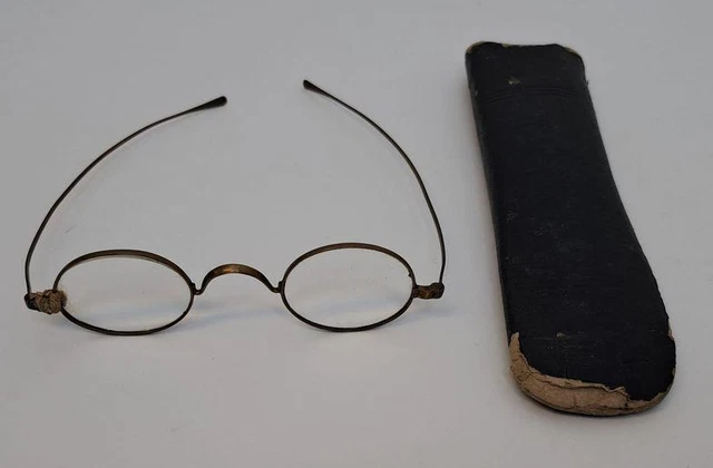 Antique Eyeglasses Spectacles with Great Old Make-Do Repair & Case Bow Marked 14