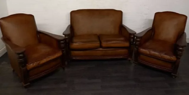 chesterfield early 20th centaury antique 3 piece suite 2 seater & two chairs