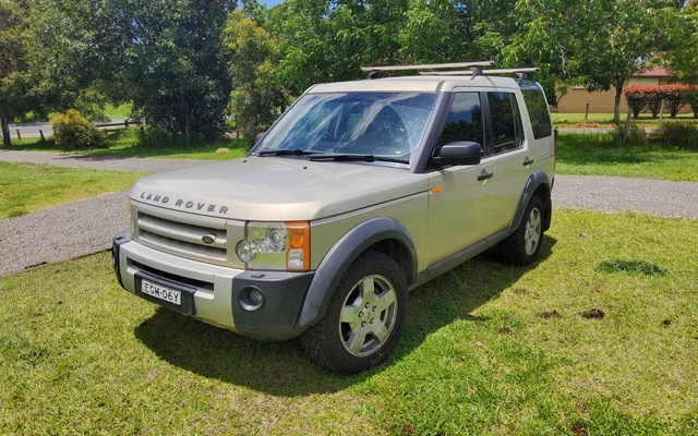 Land Rover Discovery 3 HSE 2006 Gold Land Rover Discovery 3 HSE 2006 Gold