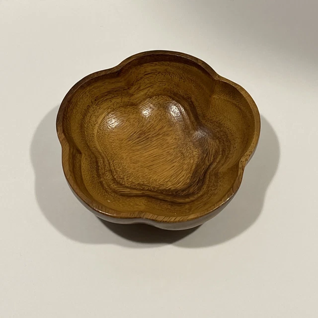 Philippine Monkey Pod Small Snack or Salad Bowl 5 Petal Shape 6"