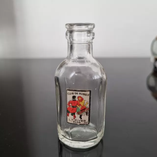 LT PIVER- CUIR DE RUSSIE Petit Flacon de Parfum Ancien