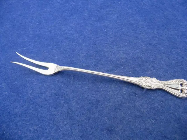 "OLD COLONIAL" STERLING SILVER TWO TINE BUTTER PICK by TOWLE