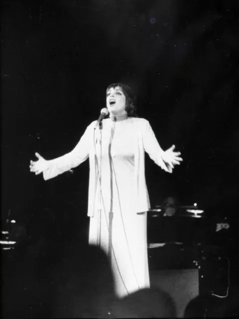 Lot of (10) LIZA MINNELLI Live Concert On Stage Duplicate Photo Negatives nb