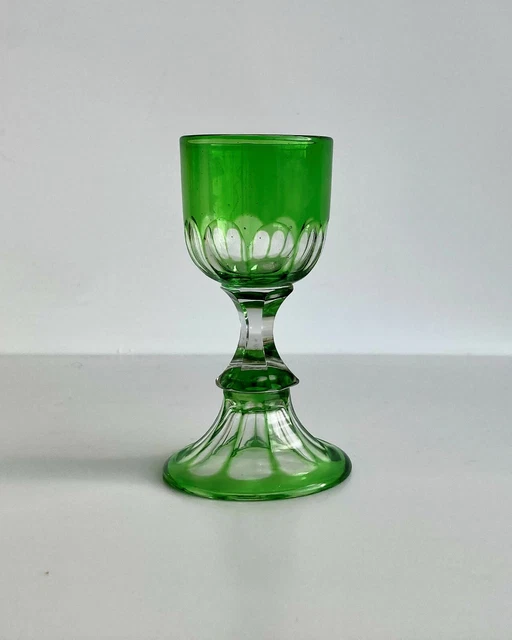 VERRE à VIN du RHIN - ROEMER - CRISTAL DOUBLÉ en OVERLAY TAILLÉ de CÔTES PLATES