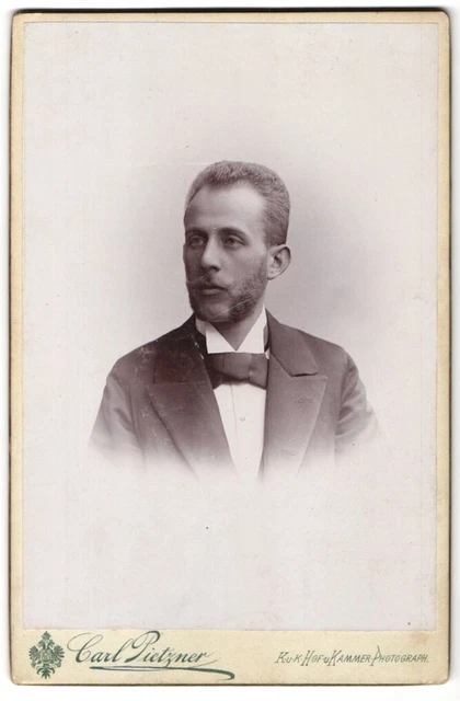 Fotografie Carl Pietzner, Wien, Mariahilferstrasse 3, Portrait junger Mann mit