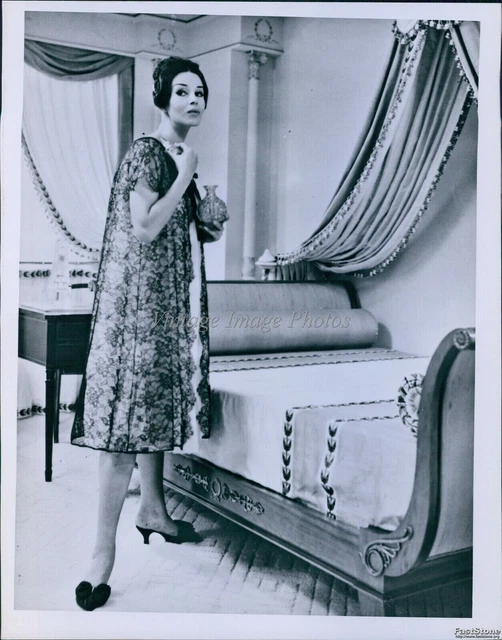 1960 MODEL WEARING Black & White Lingerie Poses By Daybed Fashion 7X9