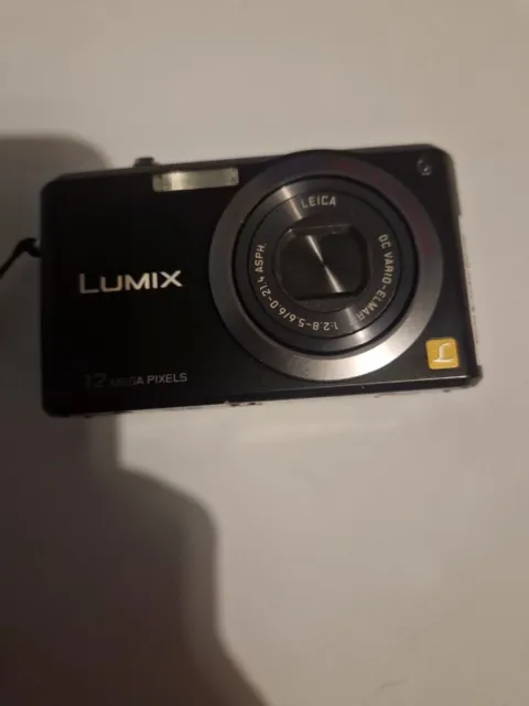 Panasonic LUMIX DMC-FX100 12.2MP Digital Camera - Silver