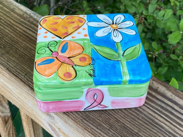 MINT Vicki Carroll Pottery Breast Cancer Awareness Bloomin Blossoms Trinket BOX