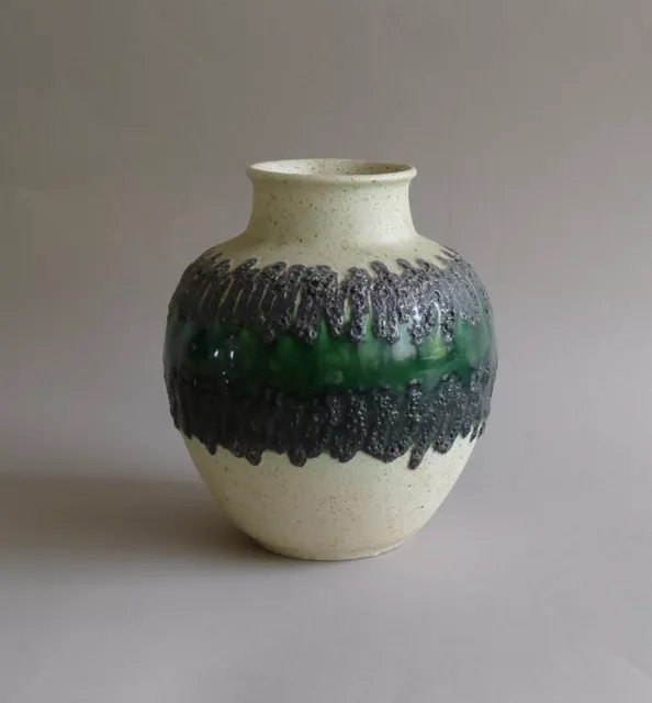 Bauchige Lava Vase, Grün-Schwarz Bay Keramik Mid Century 60er 70er Jahre 20 cm