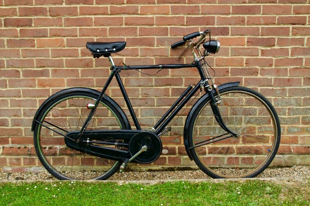 VINTAGE RALEIGH MEN S Bike 1968 3 speed Sturmey Archer Gears