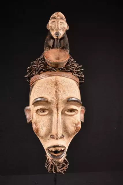 20074 A  Authentic African Bakongo Mask DR Congo