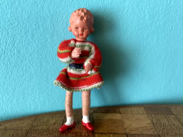 Mädchen  Caco  Biegepuppe Puppenhaus Puppenstube 1:12 dollhouse  flexible doll