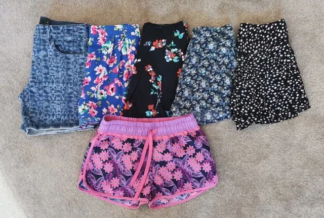 Grande pacchetto 0f pantaloncini da donna per ragazza taglia 8 Next