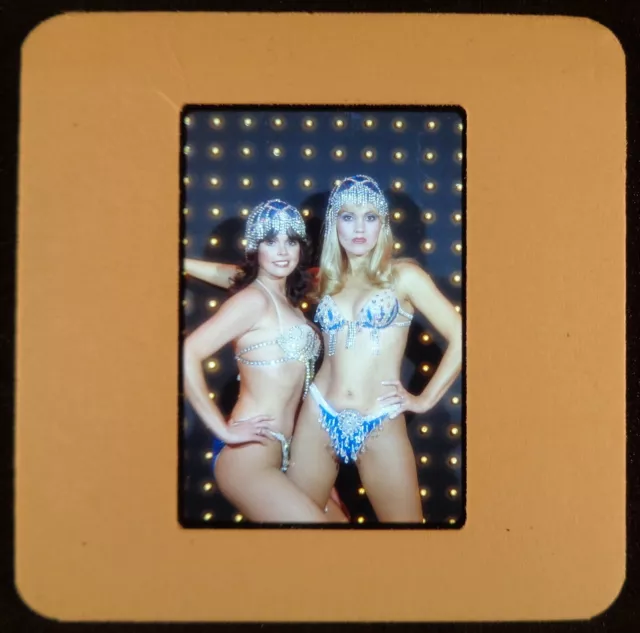 Lz3-101 Sexy Showgirls On Stage Hot Bikini Orig Dick Zimmerman 35Mm Color Slide
