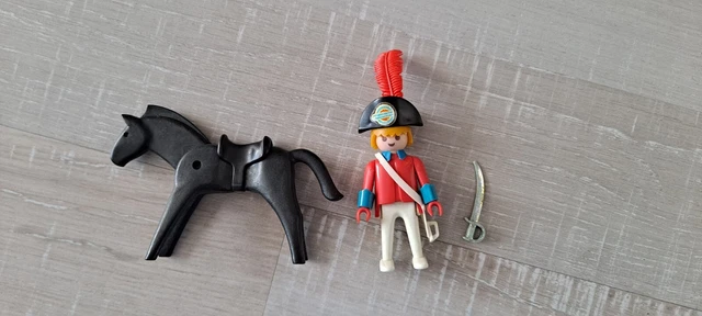Figurines Playmobil - Amiral, Officier, Soldat Anglais, Pirate - Modèles 70374 Et 70273 - Occasion