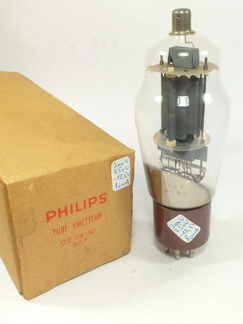one matched vintage pair Mazda Belvu, made by Philips 807 4Y25 NOS & NIB