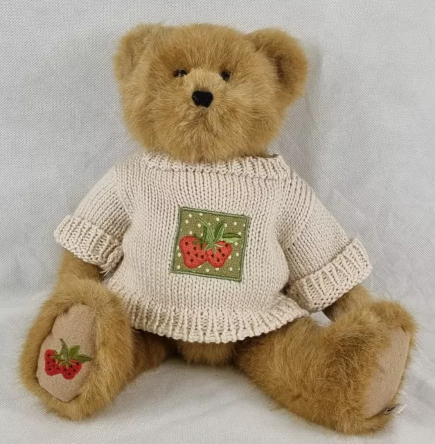 Boyds Bear - Patches P. Strawbeary.  Best Dressed Series.  14".