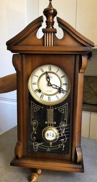 Orologio a pendolo con un colpo alla campana ogni ora - AMS Modello