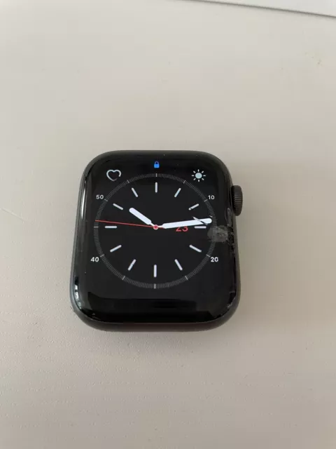 Glasbruch, Apple Watch S. 5 GPS 44mm Space Grau Aluminiumgehäuse mit schw. Armb.
