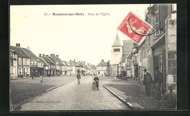 CPA Ressons-sur-Matz, Church Square