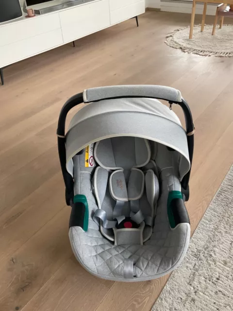 Babyschale Britax Römer BABY-SAFE 3 i-SIZE