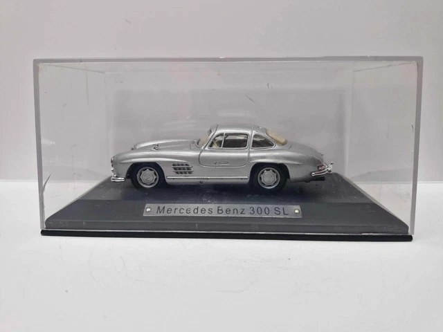 DINKY TOYS ATLAS Mercedes-Benz 190 SL Bicolore Gris Métal - 1/43 - REF 526