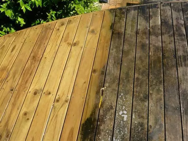 Oasis Wooden Deck Cleaner (100g enough for 5 litres); removes algae