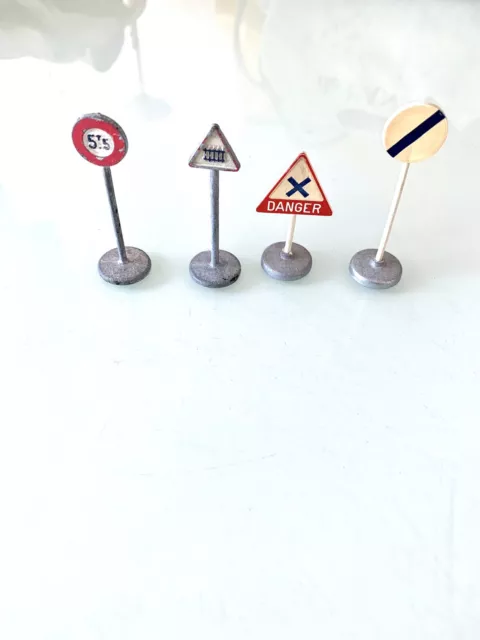 Dinky Toys Meccano France Panneau De Signalisation
