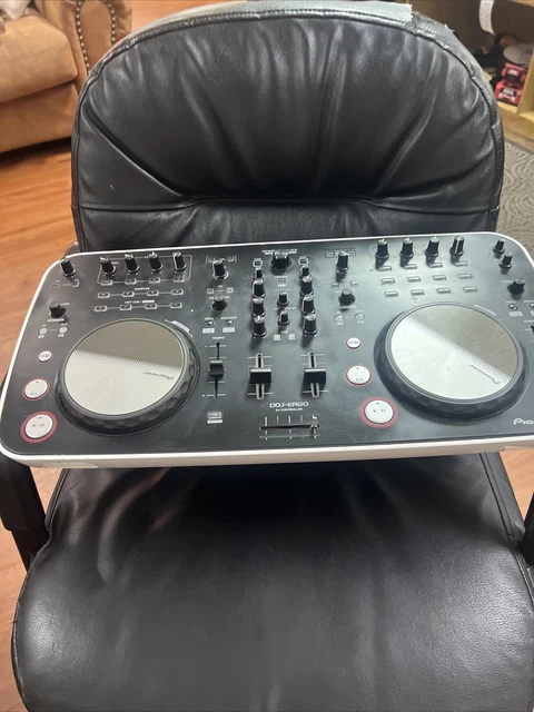 PIONEER DDJ-ERGO-V Digital DJ PCDJ Controller Black SEE PHOTOS