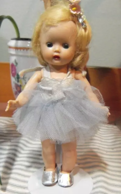 1954 vintage strung blonde Nancy Ann Muffie ballerina doll in blue tutu