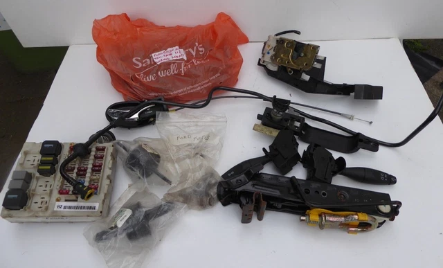 FORD 2003 FOCUS Diesel TAILGATE WIRING LOOM INDICATOR & WIPER STALK SPARES
