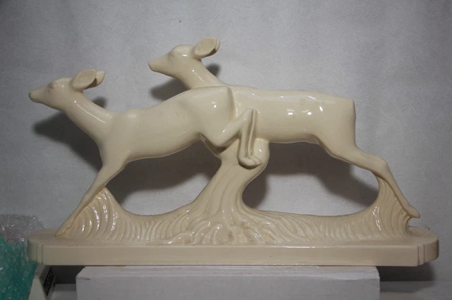 Suite de Biches  en Faïence Blanche de SARREGUEMINES 1930 