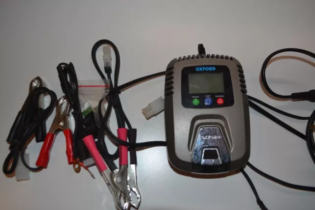 Oxford Oximiser 900 Motorcycle and Scooter Battery Charger