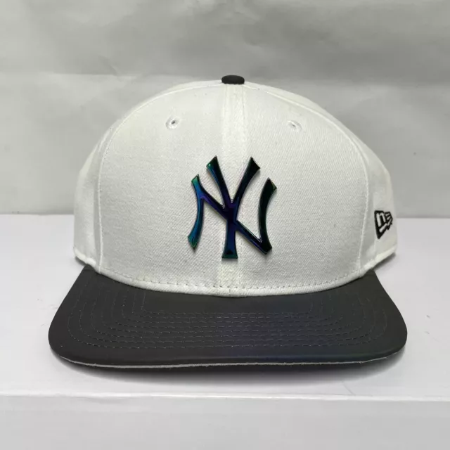 New Era New York Yankees Two-Tone 9FIFTY Snapback Hat Metallic Logo Adjustable