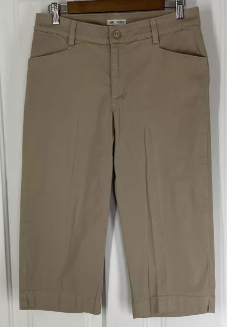 Lee Khaki Capris Womens Size 8 Below The Waist Stretch Cotton Blend Casual Pants