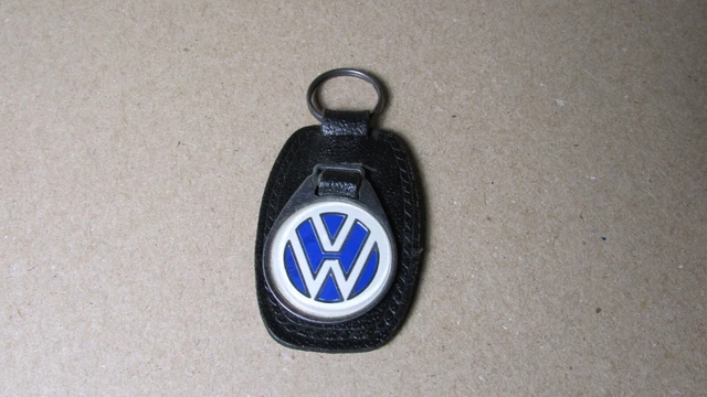 Vintage VW Volkswagen Metal Keychain Fob Renamel London England