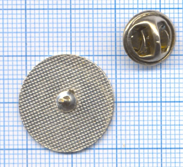 Pin's Rare - Art Université Faluche Faculté Médecine Paris Ouest 2021 - Occasion