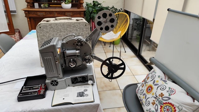 PROJECTEUR HEURTIER TRI FILM 8mm.9,5mm.et 16 mmavec notice VALISE FILM BOBINE EUR 211,00 - FR