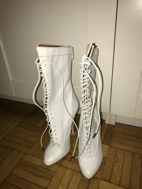 BOTTES GIVENCHY TAILLE 35 Blanche talons Femme chaussures bottes