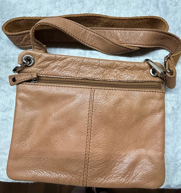 FOSSIL Camel Pebbled Leather Crossbody Shoulder Bag Excellent condition